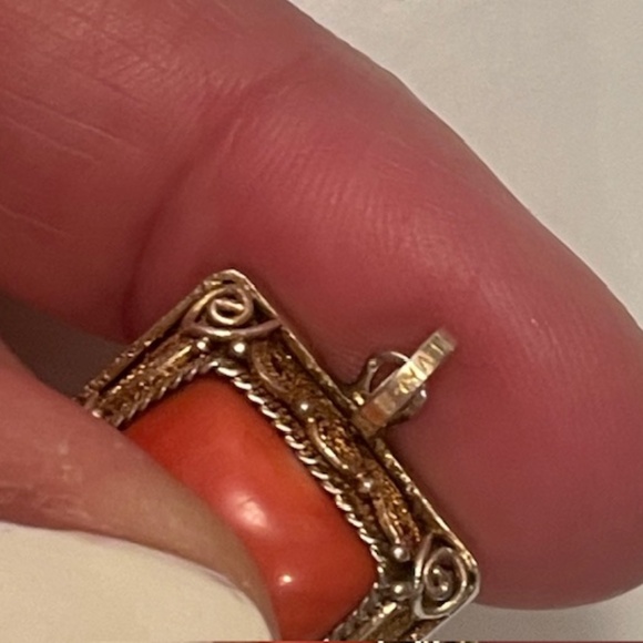 Red Coral Vintage Genuine Silver Pendant - Picture 10 of 11